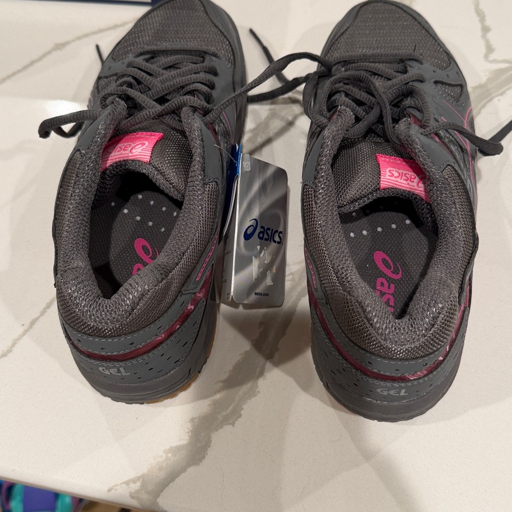 ASICS Women's Gray and Pink GEL-1150V Athletic Sneakers - Picture 4 of 4